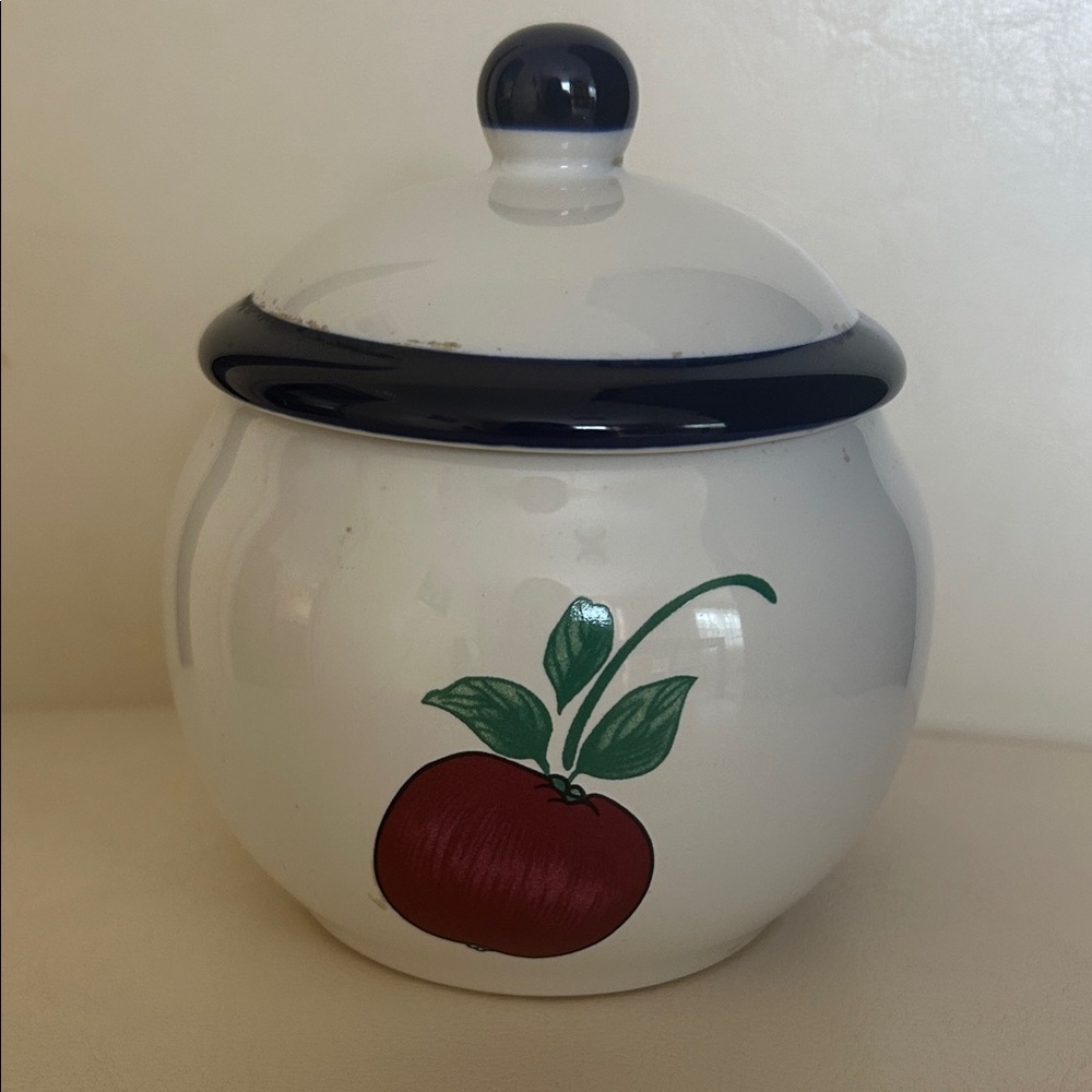 Sugar bowl